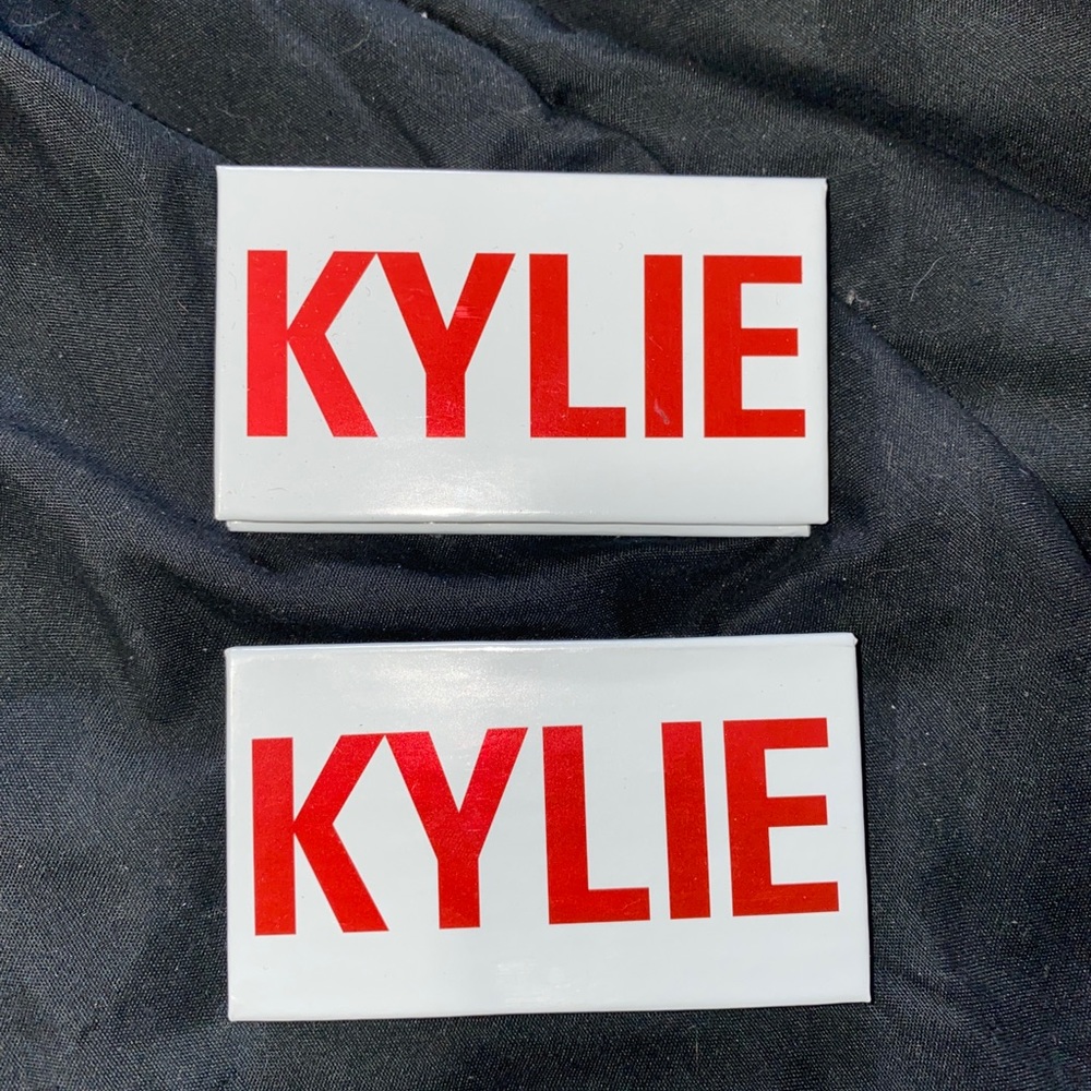 Kylie mini pallets